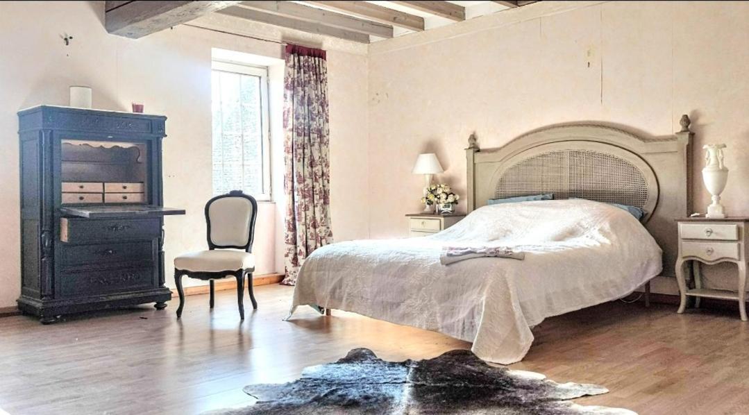 La Maison Bleue Varzy Exteriér fotografie